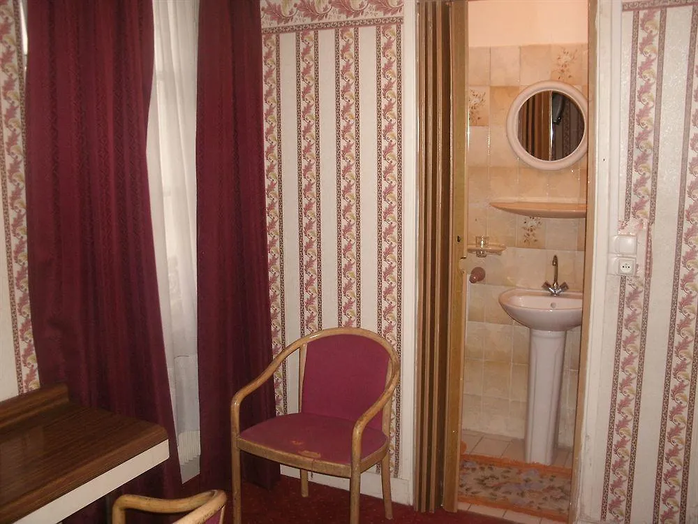 Saint Pierre Hotel 2*
